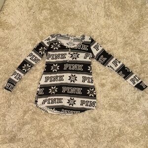VS PINK BLACK AND WHITE FLANNEL SHORTIE NIGHT SHIRT